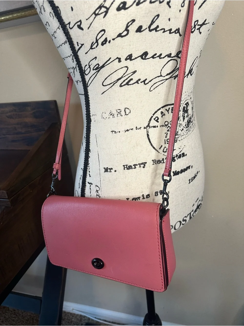 Coach 1941 Dinky Dahlia Pink Crossbody Clutch Bag